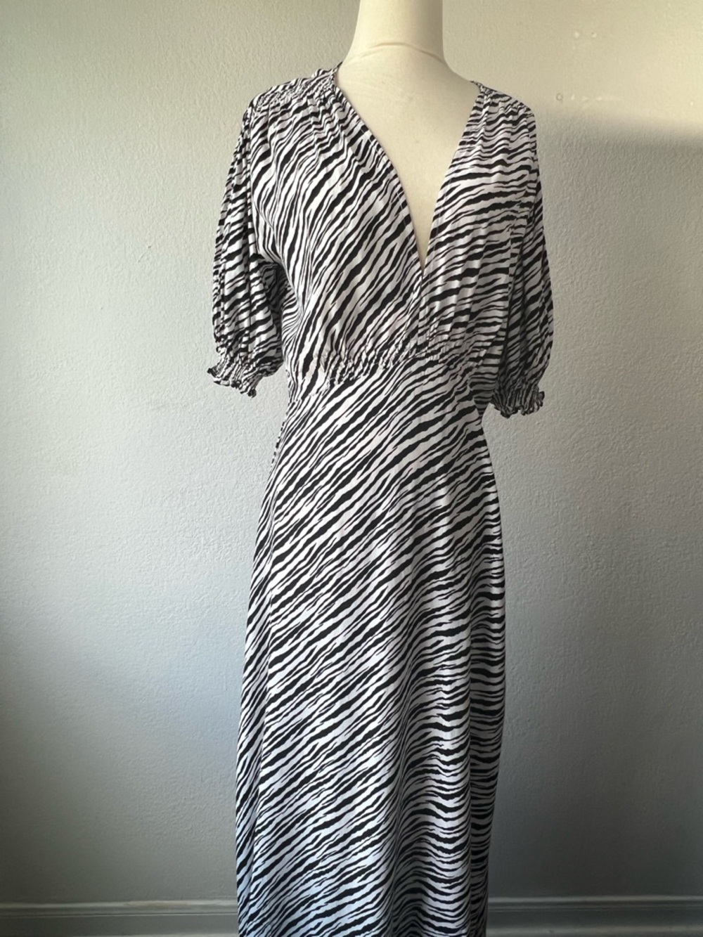 Faithfull The Brand Black & White Zebra-Print V-Neck Maxi Dress